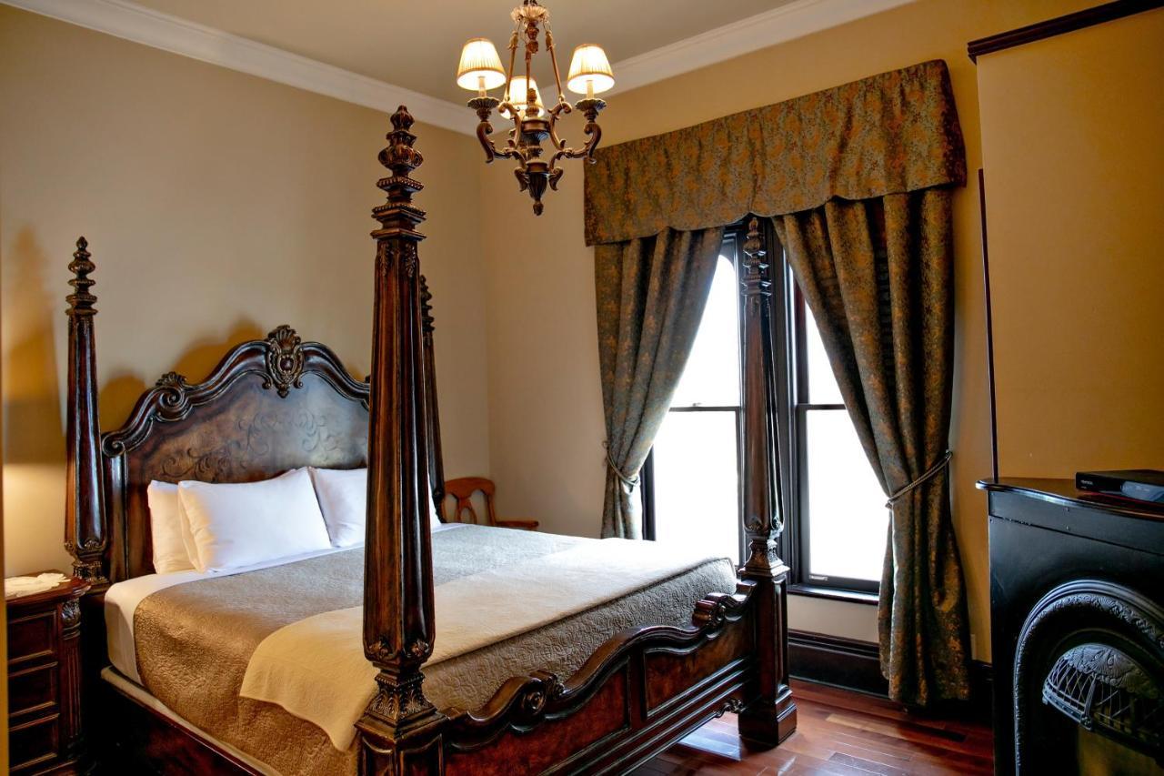 ホテル Puddicombe House New Hamburg エクステリア 写真